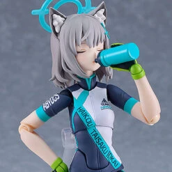 Max Factory Figma Shiroko Sunaookami (Cycling) (Blue Archive) Action Figure