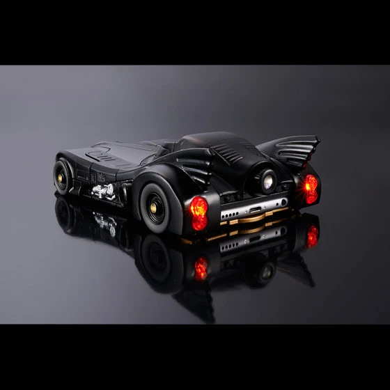 Bandai CRAZY CASE Batman BATMOBILE TUMBLER LED Signal Light UP For IPhone 6/6S 6 Bandai CRAZY CASE Batman BATMOBILE TUMBLER LED Signal Light UP For IPhone 6/6S - Image 4